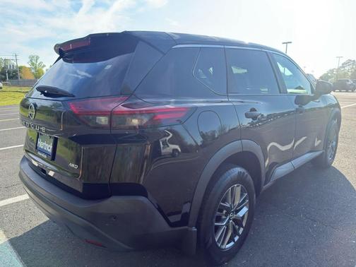 Super Black 2021 Nissan Rogue S