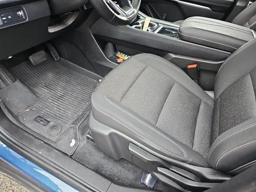 2024 Chevrolet Traverse LS