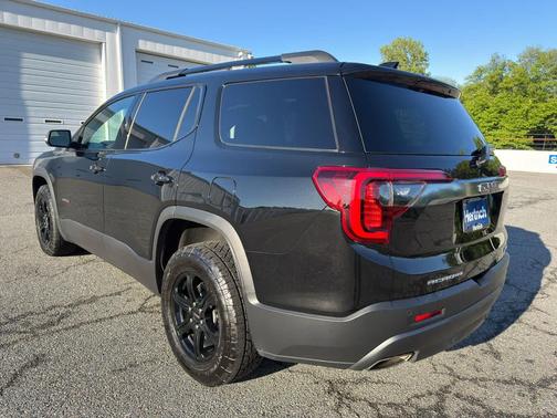 Ebony Twilight Metallic 2023 GMC Acadia AWD AT4
