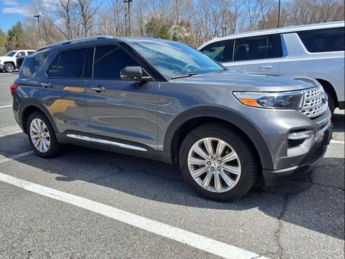Carbonized Gray Metallic 2022 Ford Explorer Limited