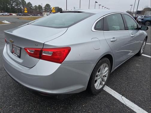 2017 Chevrolet Malibu 1LT