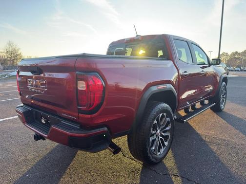 2024 GMC Canyon Denali