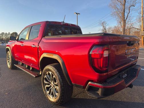 2024 GMC Canyon Denali