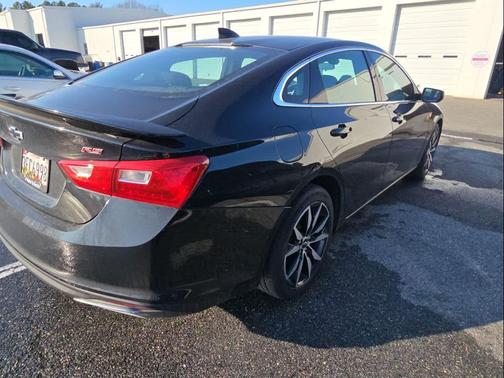 2022 Chevrolet Malibu FWD RS