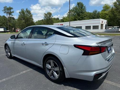 2022 Nissan Altima 2.5 SL