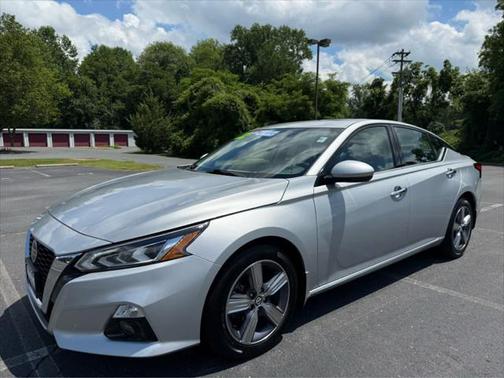 2022 Nissan Altima 2.5 SL
