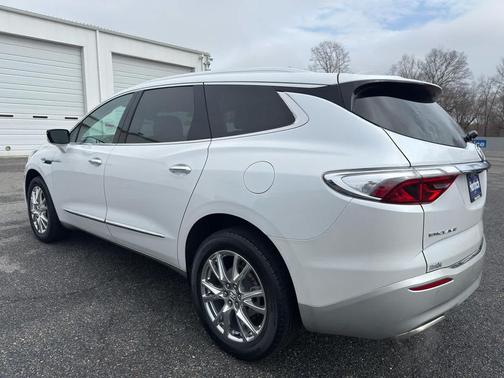 2023 Buick Enclave Premium FWD