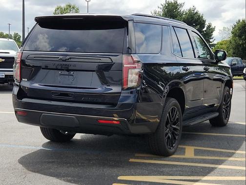 2023 Chevrolet Tahoe 4WD RST