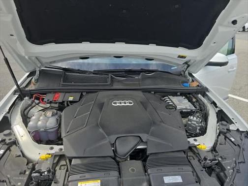 2023 Audi Q7 55 Premium Plus