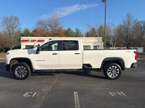2022 Chevrolet Silverado 2500 Custom