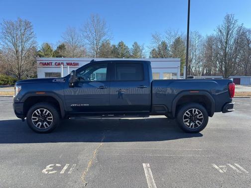 2023 GMC Sierra 2500 AT4