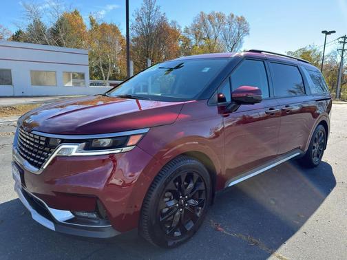 2024 Kia Carnival SX