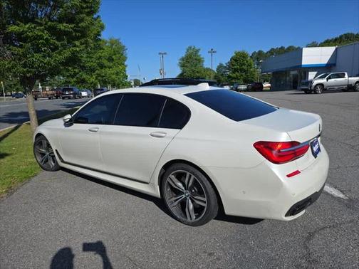 2018 BMW 750 I