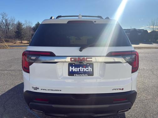 2021 GMC Acadia AWD AT4