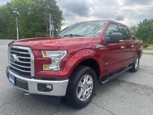 Race Red 2017 Ford F-150 XL