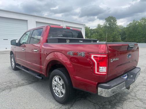 Race Red 2017 Ford F-150 XL