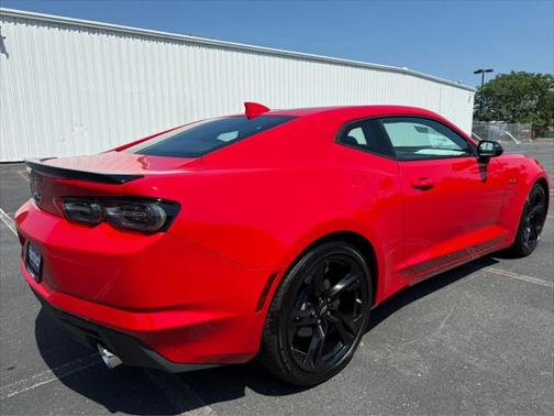 2022 Chevrolet Camaro RWD Coupe LT1