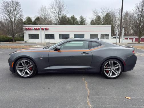 2017 Chevrolet Camaro 2LT