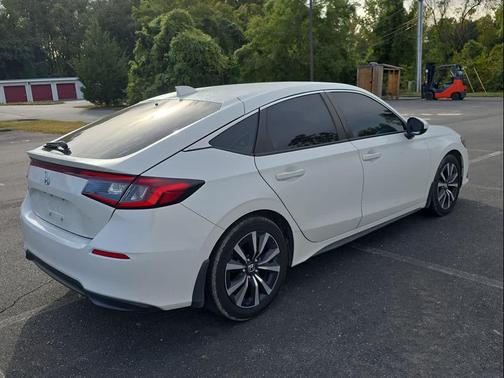 2022 Honda Civic EX-L