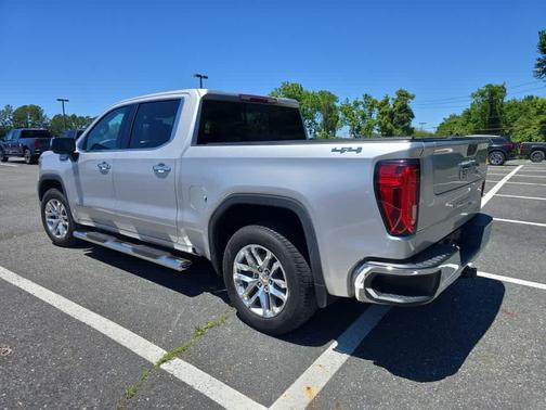 Quicksilver Metallic 2019 GMC Sierra 1500 SLT