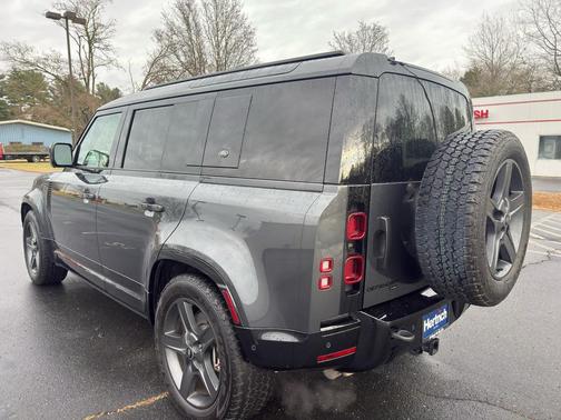 2023 Land Rover Defender 110 X-Dynamic SE