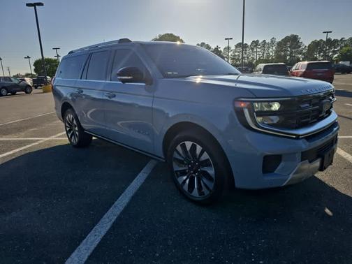 Glacier Gray Metallic TriCoat 2025 Ford Expedition Max Platinum