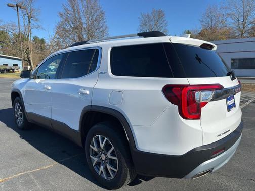 2023 GMC Acadia FWD SLT