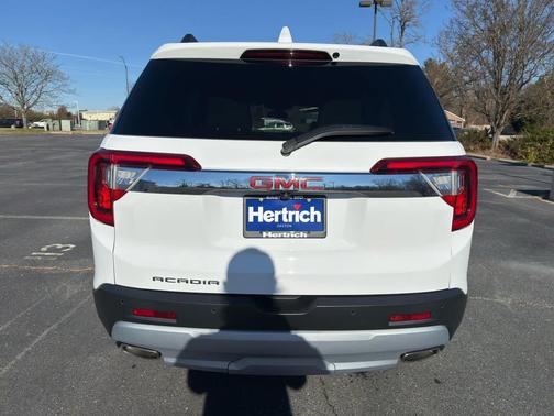 2023 GMC Acadia FWD SLT