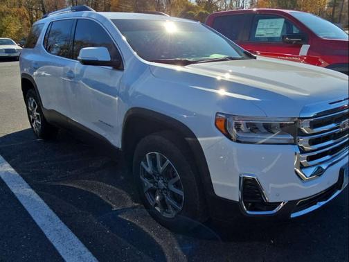 2023 GMC Acadia FWD SLT