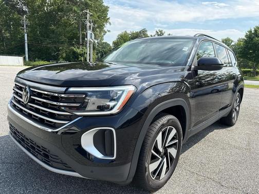 Deep Black Pearl 2025 Volkswagen Atlas 2.0T SE w/Technology