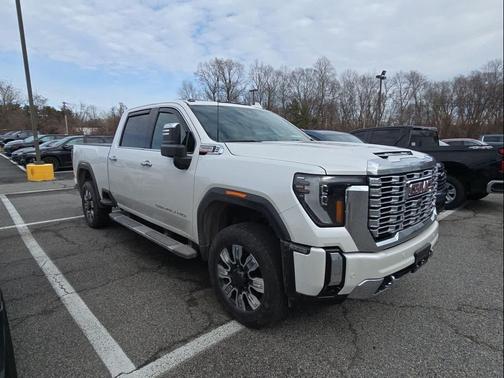2024 GMC Sierra 2500 Denali