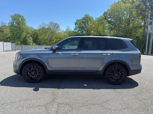 Everlasting Silver 2024 Kia Telluride EX X-Line
