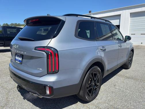 Everlasting Silver 2024 Kia Telluride EX X-Line