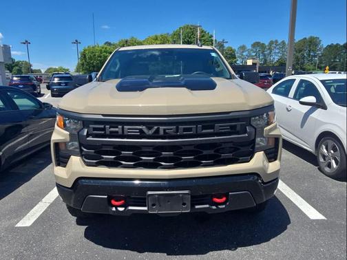 Sand Dune Metallic 2022 Chevrolet Silverado 1500 Custom Trail Boss