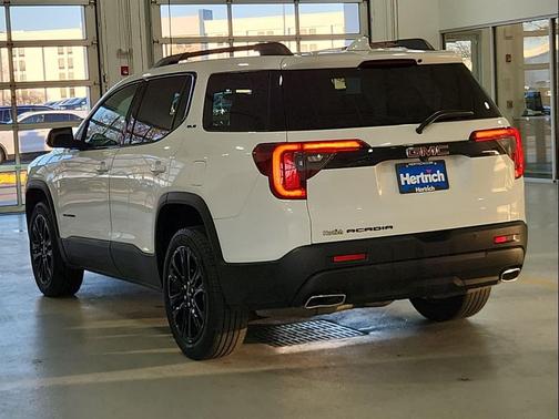 2023 GMC Acadia FWD SLE