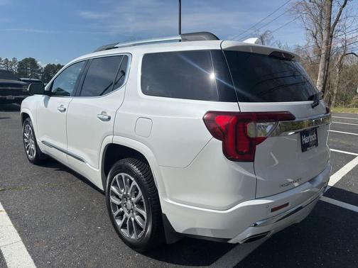 White Frost Tricoat 2023 GMC Acadia Denali