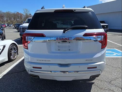 White Frost Tricoat 2023 GMC Acadia Denali