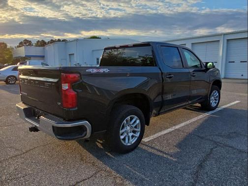 Black 2024 Chevrolet Silverado 1500 LT