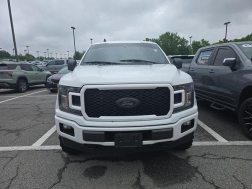 Oxford White 2019 Ford F-150 XLT