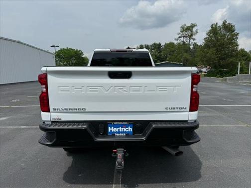 2024 Chevrolet Silverado 2500 Custom