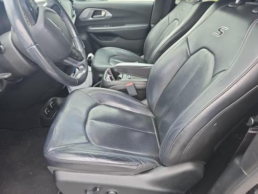 2018 Chrysler Pacifica Touring-L Plus