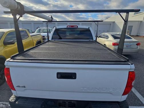 2016 Toyota Tundra SR