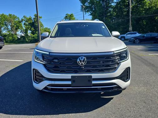 Opal White Pearl 2025 Volkswagen Atlas 2.0T SEL Premium R-Line 4MOTION