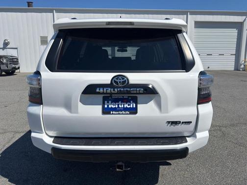 Super White 2019 Toyota 4Runner TRD Pro