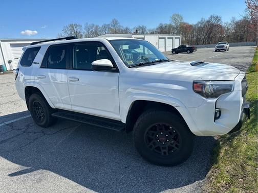 Super White 2019 Toyota 4Runner TRD Pro