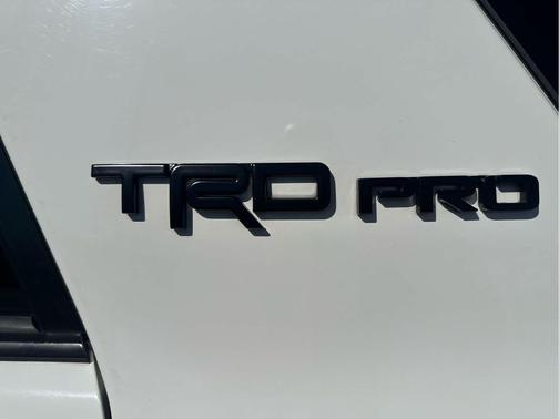 Super White 2019 Toyota 4Runner TRD Pro