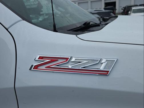 2022 Chevrolet Silverado 1500 Custom Trail Boss