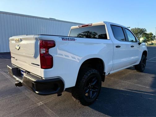 2022 Chevrolet Silverado 1500 Custom Trail Boss