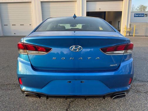 2018 Hyundai SONATA Sport