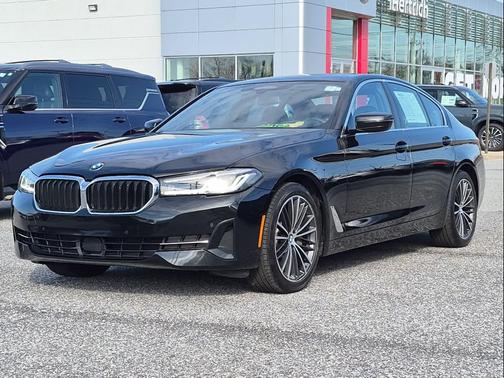 Black Sapphire Metallic 2022 BMW 530 i xDrive